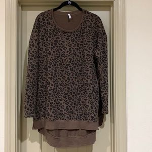 Z Supply Weekender Sweatshirt Leopard Print Tunic